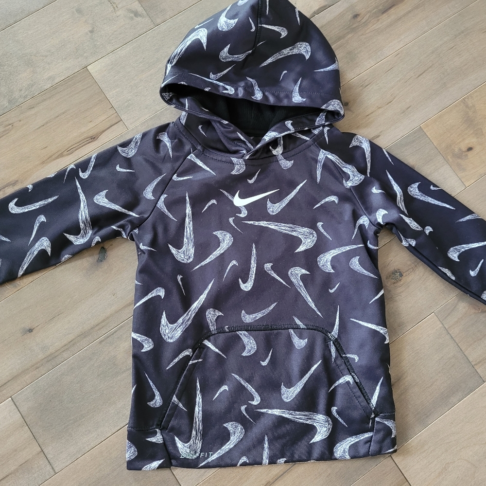 Nike dryfit Hoodie size 4T